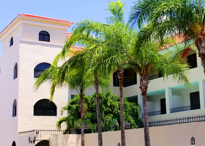 Nautilus Hotel