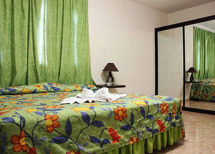 Nautilus Hotel 3*